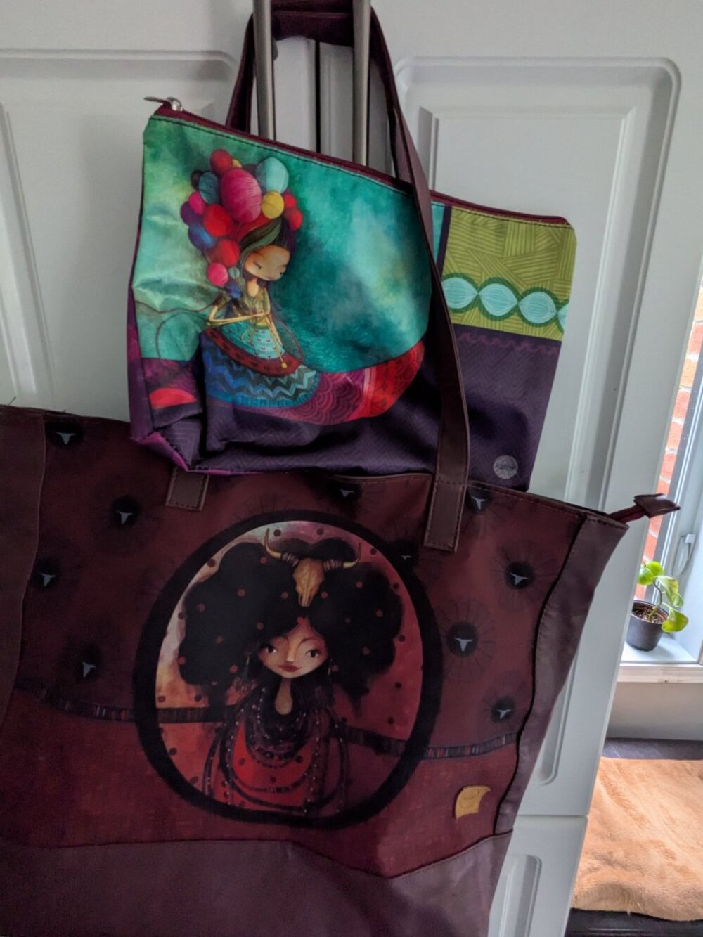 Ketto Zoé tote bag with Tricoti-tricota cosmetic case.